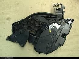 S40 V50 2004- S80 2007- V70 XC70 2008- XC60 -2017 Kapı Kilidi Arka Sağ