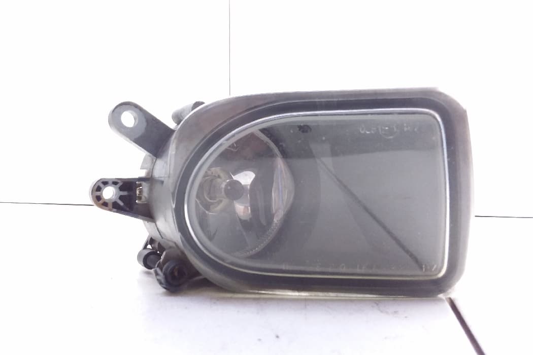 V50 Sis Lambası Sağ 2004-2007
