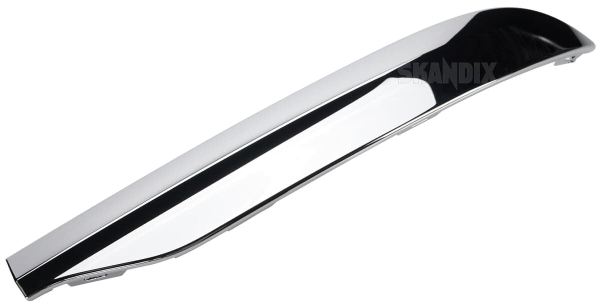 XC60 2018- Arka Tampon Reflektör Üst Kromu Sağ