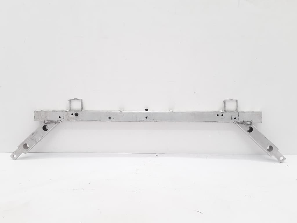 XC90 Ön Tampon Travers Demiri 31425937